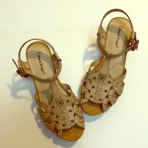Bear Traps Sandals